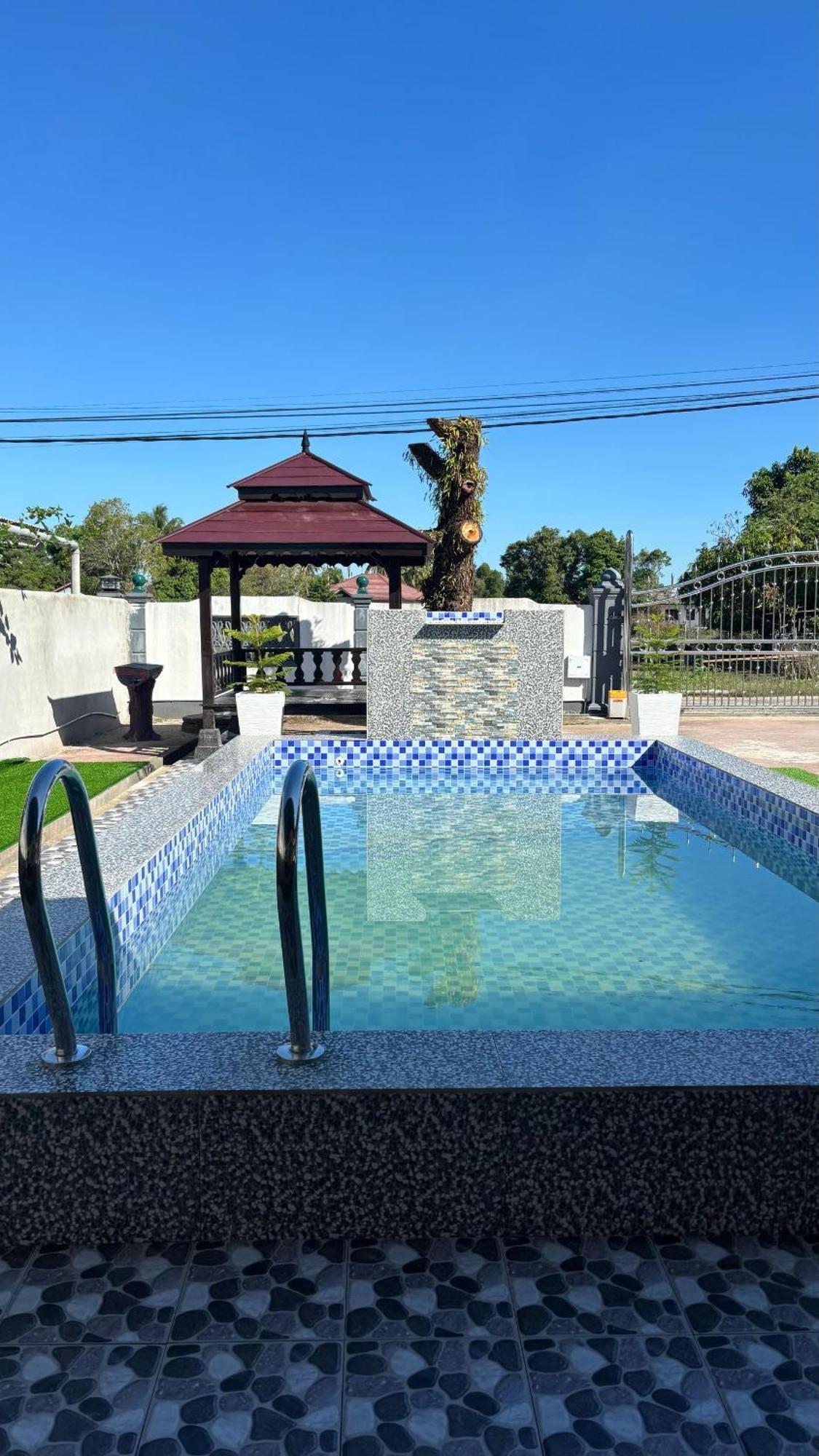 D'Bali Homestay - Private Swimming Pool, Netflix, Internet Wifi ,Cuckoo, Internet Wifi , Dryer, Washing Machine, Aircond Setiap Bilik & Ruang Tamu Pasir Puteh Esterno foto