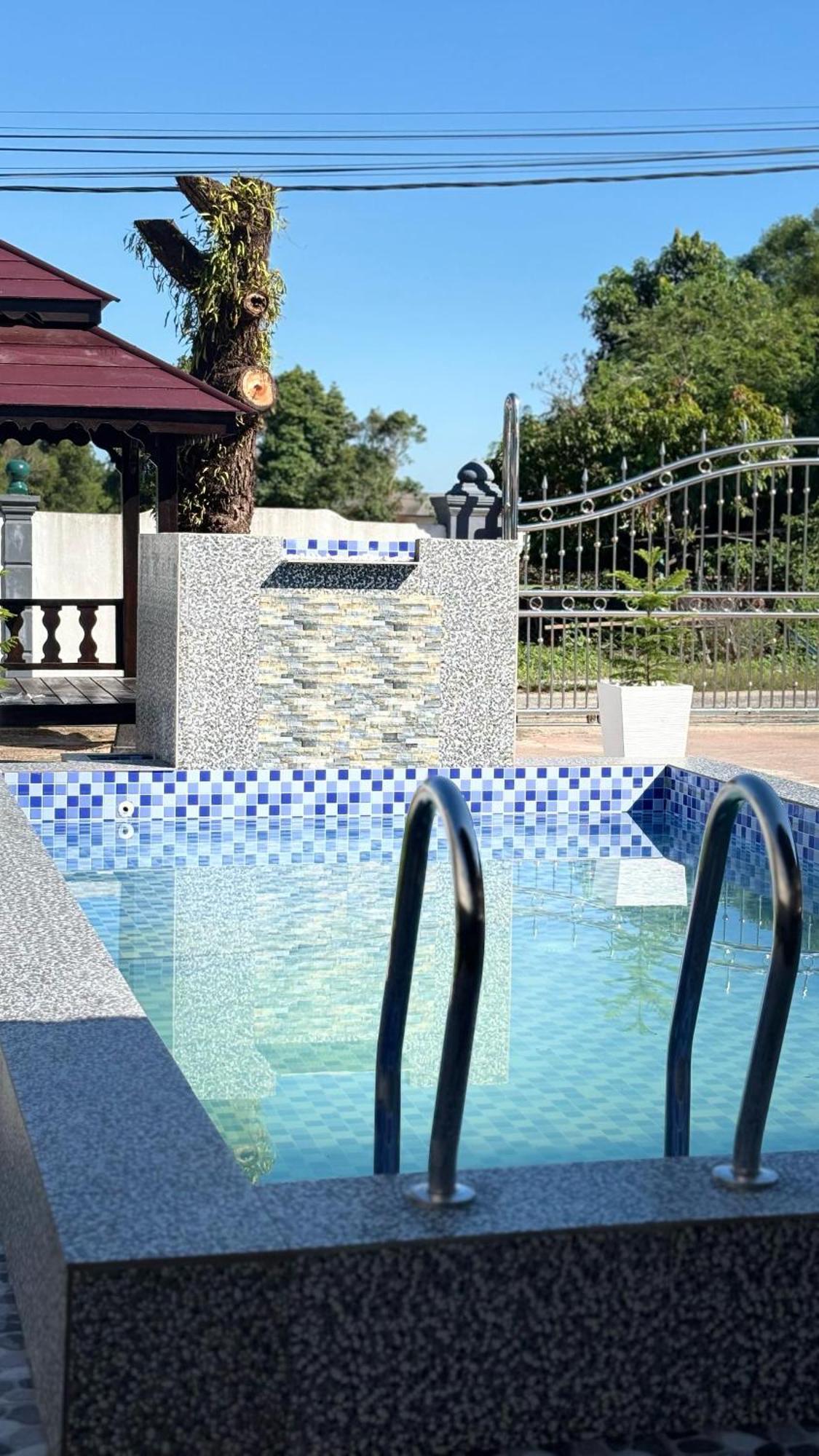 D'Bali Homestay - Private Swimming Pool, Netflix, Internet Wifi ,Cuckoo, Internet Wifi , Dryer, Washing Machine, Aircond Setiap Bilik & Ruang Tamu Pasir Puteh Esterno foto